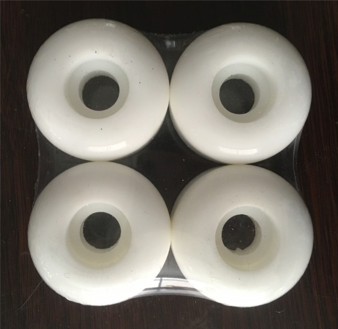 Набор белых полиуретановых колес для скейтборда Atemi 50х30мм 85А, AWS-17.01